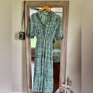 Max Studio Green and White Flutter Sleeve Sundress